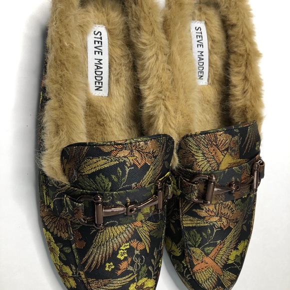 Steve Madden - Picture 2 of 5